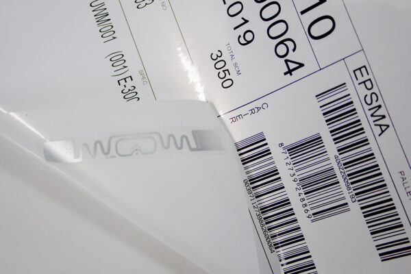 RFID logistik RFID palleetiket. RFID labels fra Etisoft. Direkte fra fabrik. Specialist i RFID.